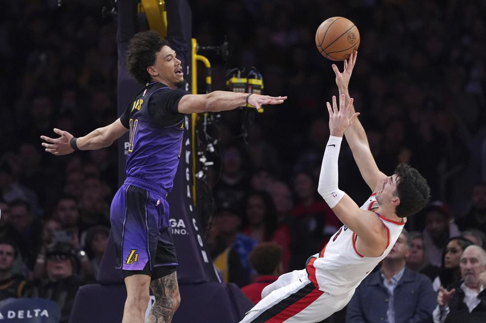 费形成互补 费形成互补