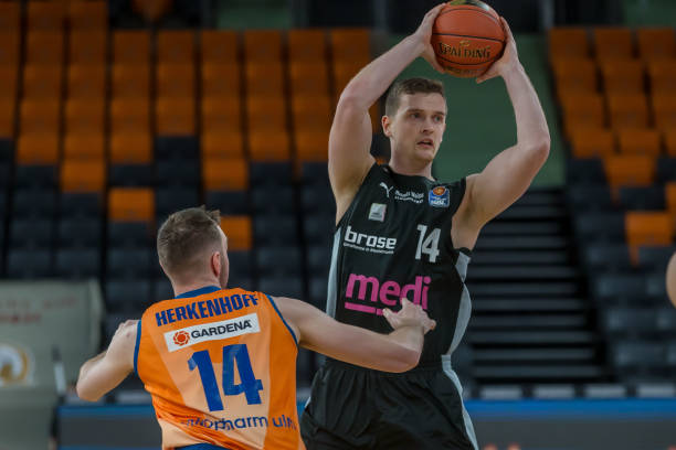 已亲赴斯图 已亲赴斯图